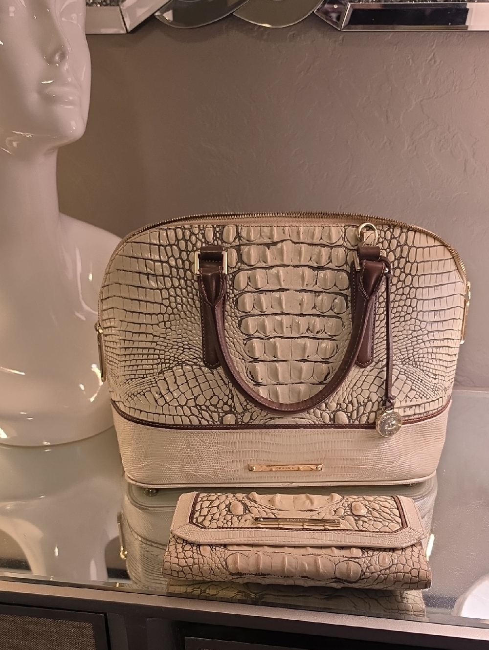 BRAHMIN HAND BAG & WALLET, GUC, PROBABLY VINTAGE Off White/ Brown